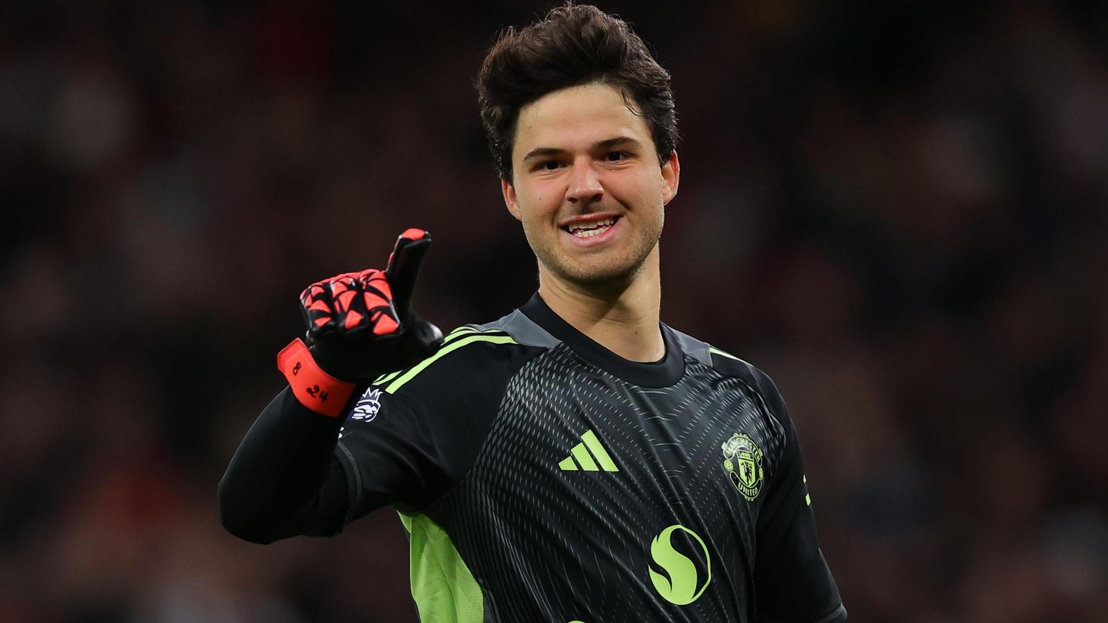 “Senne Lammens Hails Old Trafford Atmosphere as ‘Best of My Career’ After United Beat City 2-0”